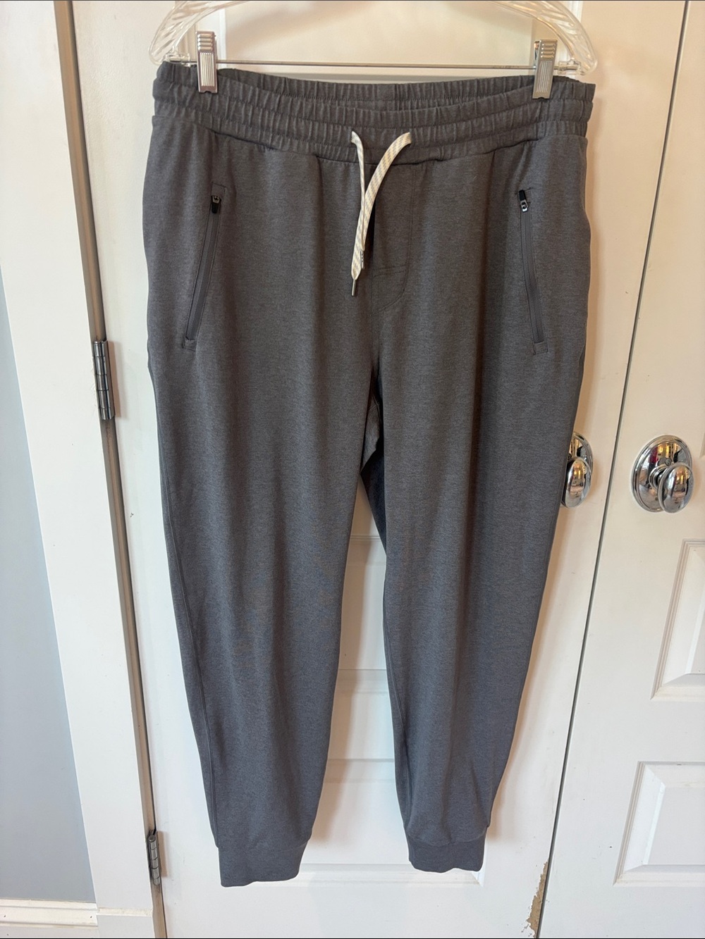 Vuori Men's Gray Ponto Performance Jogger